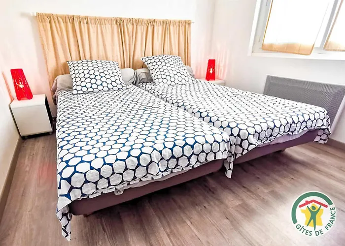 Le Flamant Rose * Candillargues